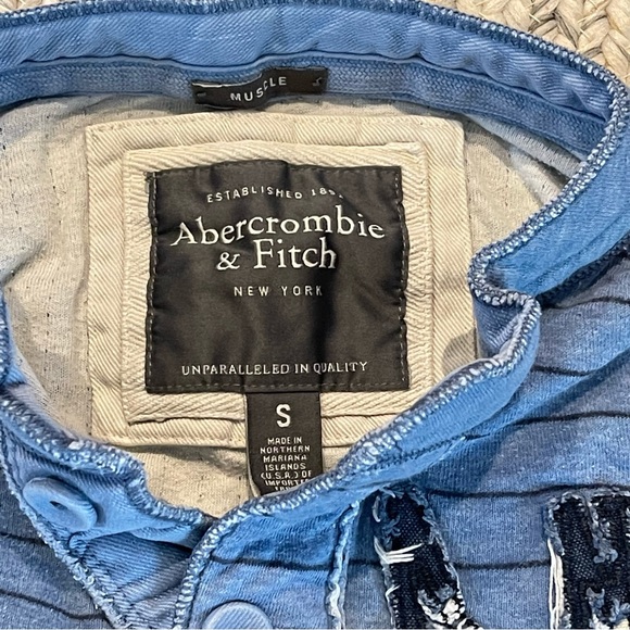 Abercrombie Henley shirt small - Picture 3 of 8